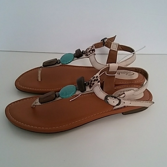 Clarks | Shoes | Clarks Artisan Indira Pompano Sandalsthong Gem 65 | Poshmark